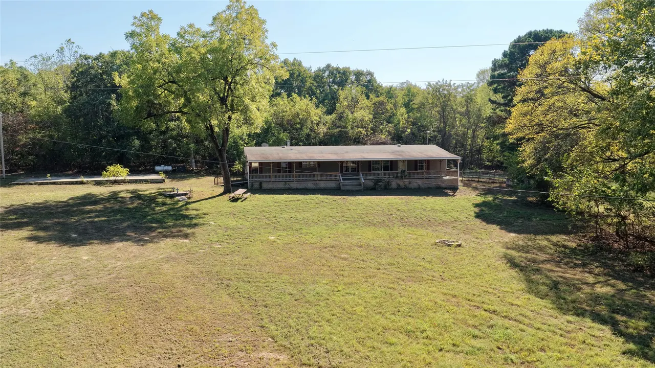 Photo 3 — 426098 Texanna Road, Checotah, OK 74426