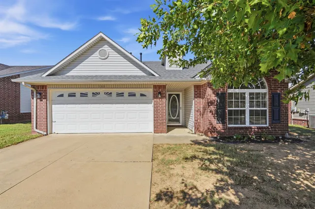 Photo 2 — 133 W Fairlane Drive, Sapulpa, OK 74066