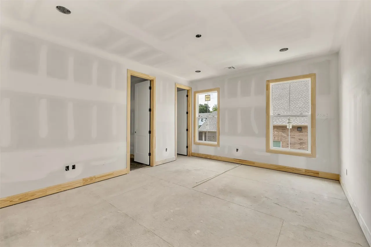 Photo 14 — 315 E Broadway Avenue, Broken Arrow, OK 74012