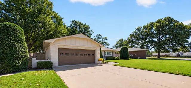 Photo 3 — 1404 N Choctaw Place, Claremore, OK 74017