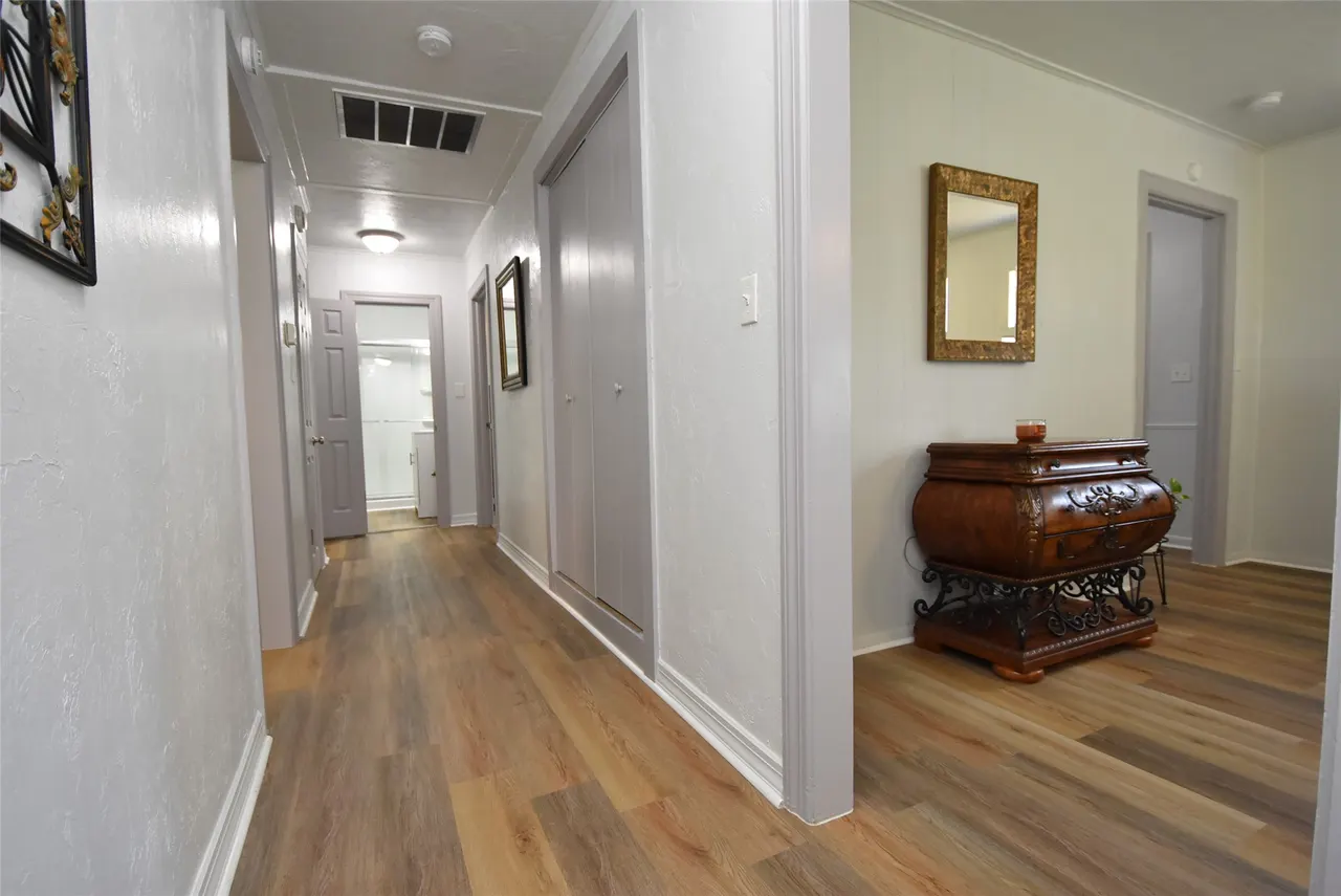 Photo 13 — 1612 Foster Avenue, Seminole, OK 74868