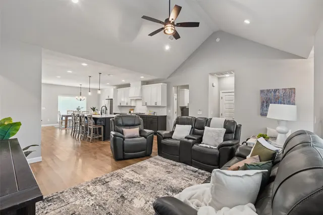 Photo 4 — 5309 Barnett Avenue, Bartlesville, OK 74006