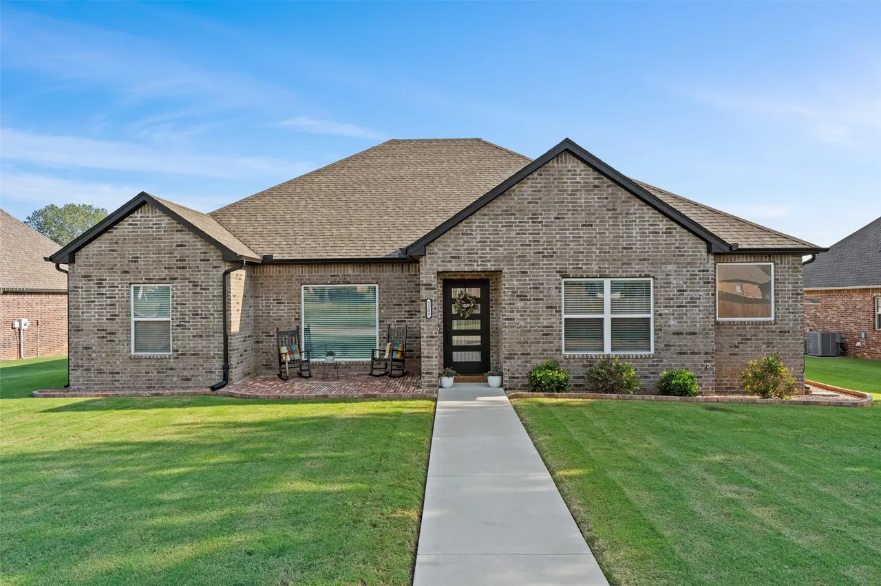 Front exterior — 5309 Barnett Avenue, Bartlesville, OK 74006