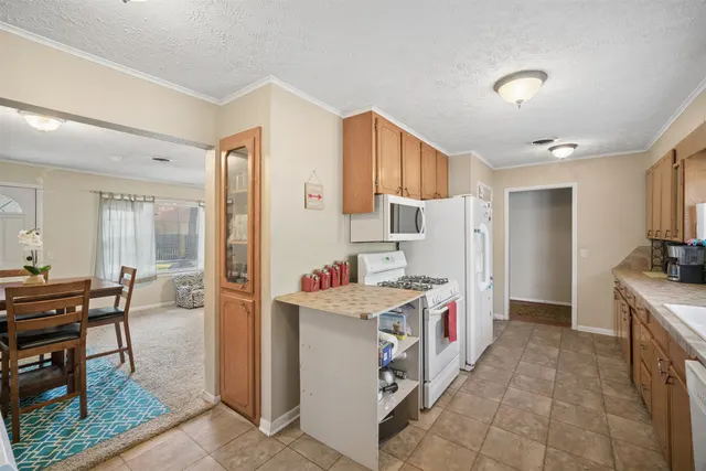 Photo 8 — 1405 Willow Road, Pryor, OK 74361