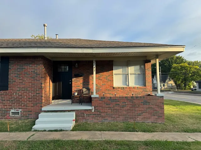 Photo 4 — 2743 E 3rd Street, Tulsa, OK 74104
