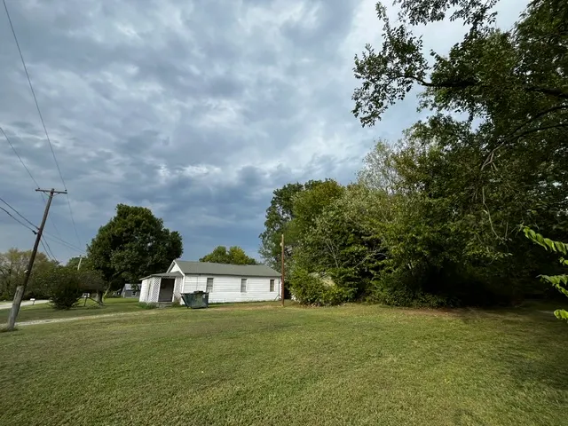 Photo 3 — 926 N Boudinot Avenue, Dewey, OK 74029