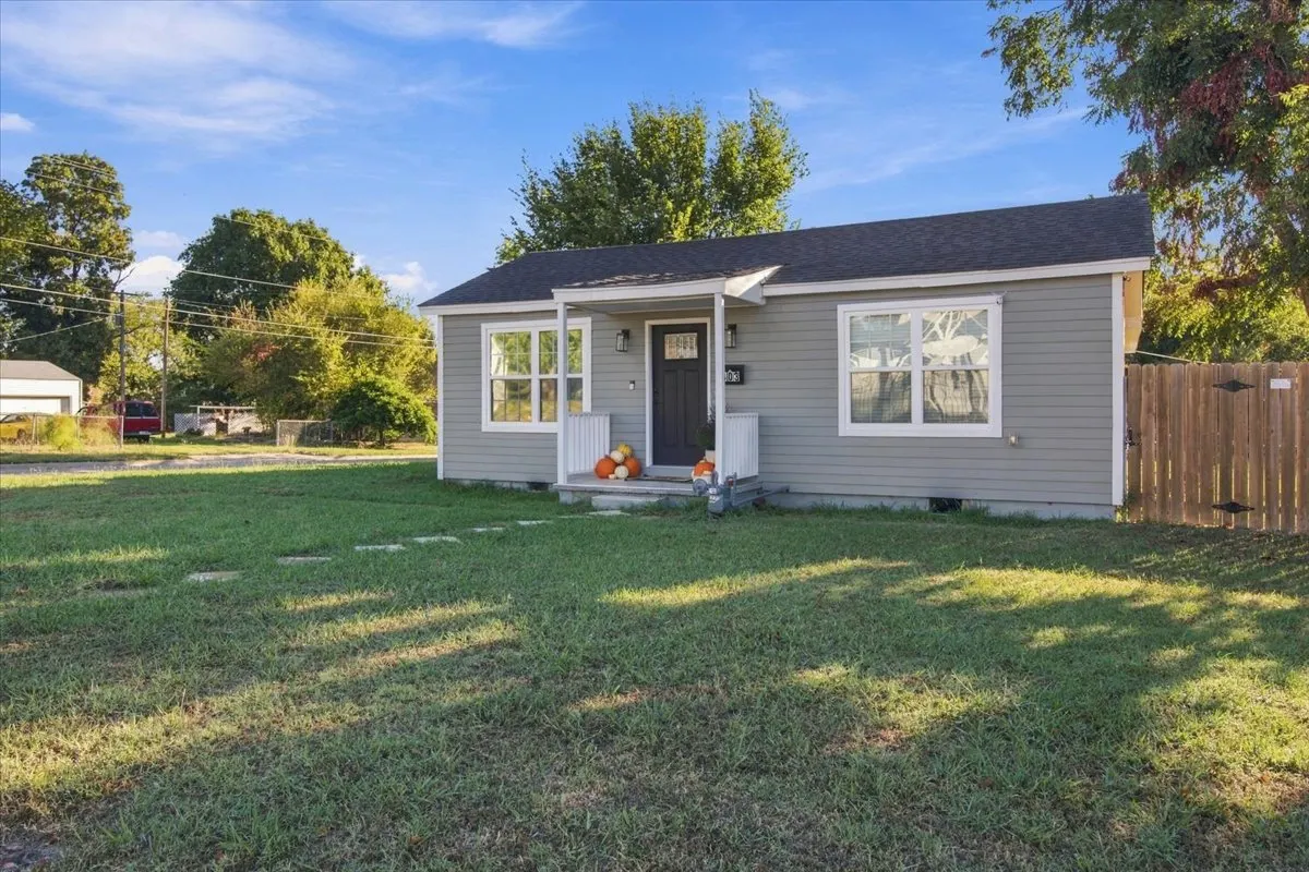 Photo 3 — 403 S 68th EastAvenue, Tulsa, OK 74112