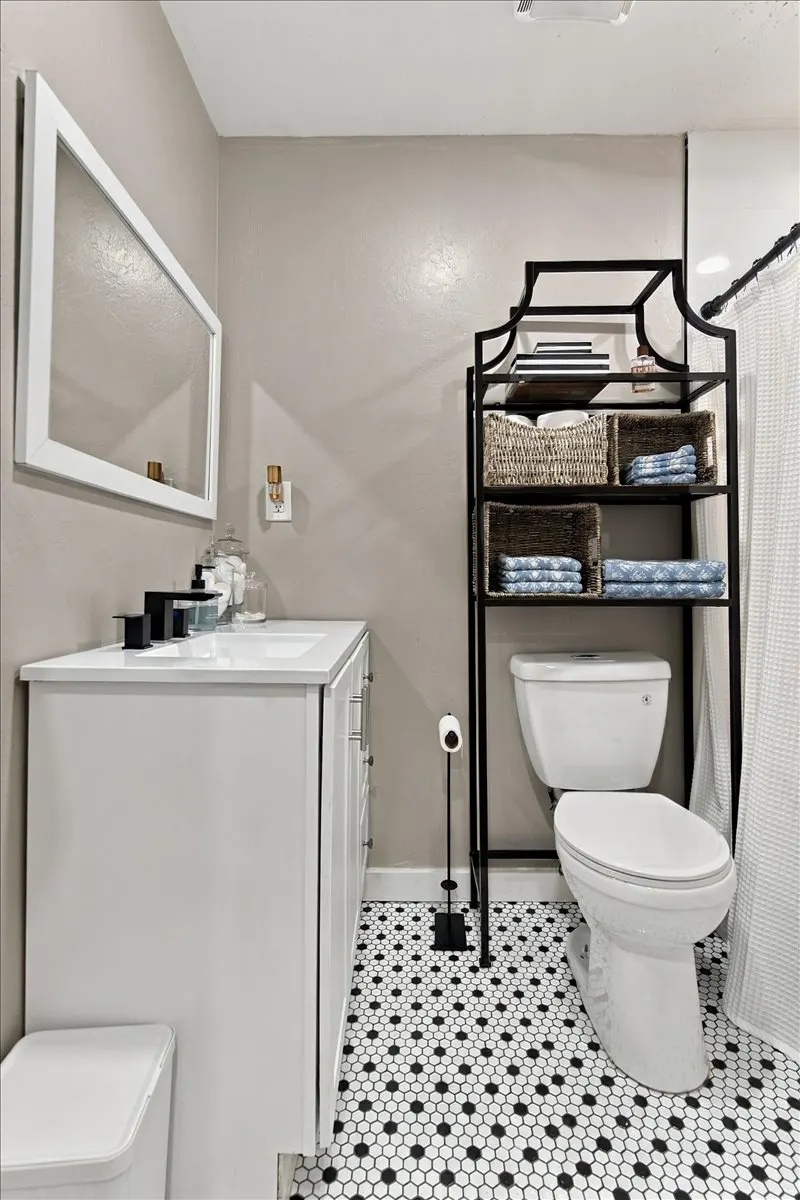 Photo 13 — 403 S 68th EastAvenue, Tulsa, OK 74112