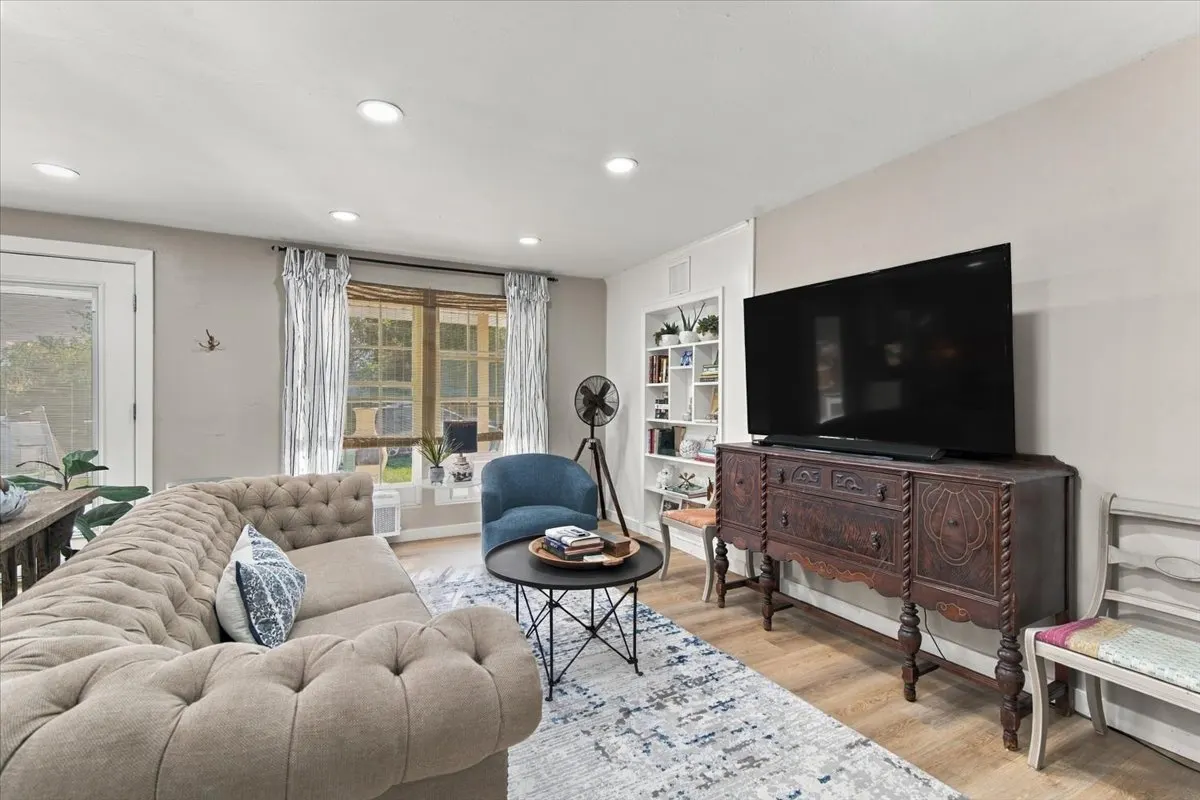 Photo 17 — 403 S 68th EastAvenue, Tulsa, OK 74112