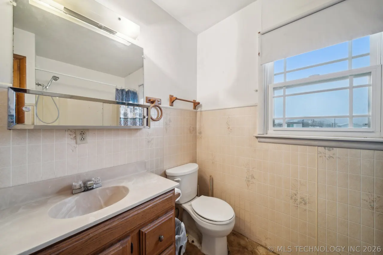 Photo 17 — 1316 West Avenue, Delaware, OK 74027