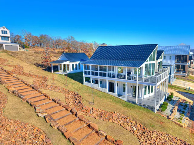 Photo 4 — 121 Lower Green Way, Carlton Landing, OK 74432