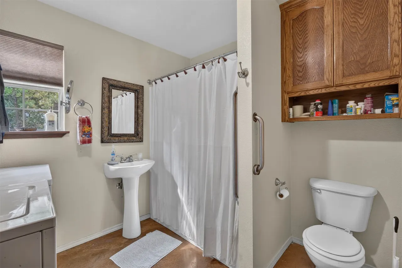 Photo 39 — 18037 W 947 Road, Vian, OK 74962