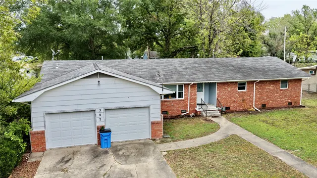 Photo 3 — 507 NW 2nd Street, Checotah, OK 74426