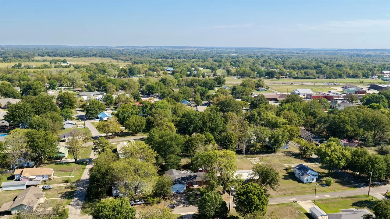 Photo 33 — 507 NW 2nd Street, Checotah, OK 74426