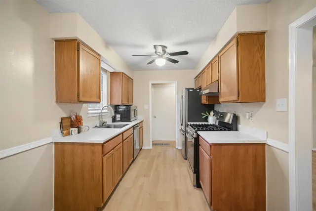 Photo 8 — 14004 S Poplar Street, Glenpool, OK 74033