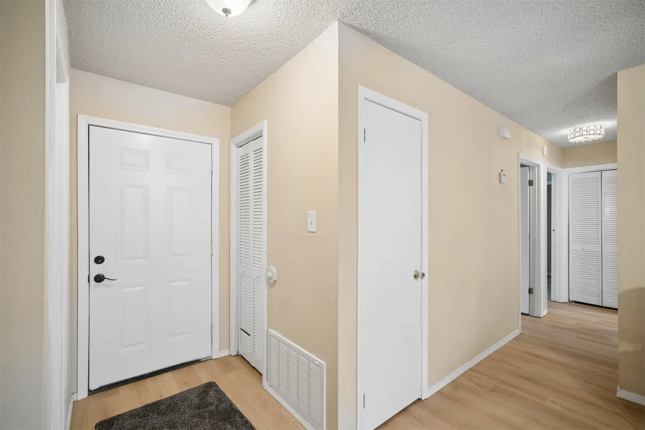 Photo 7 — 14004 S Poplar Street, Glenpool, OK 74033