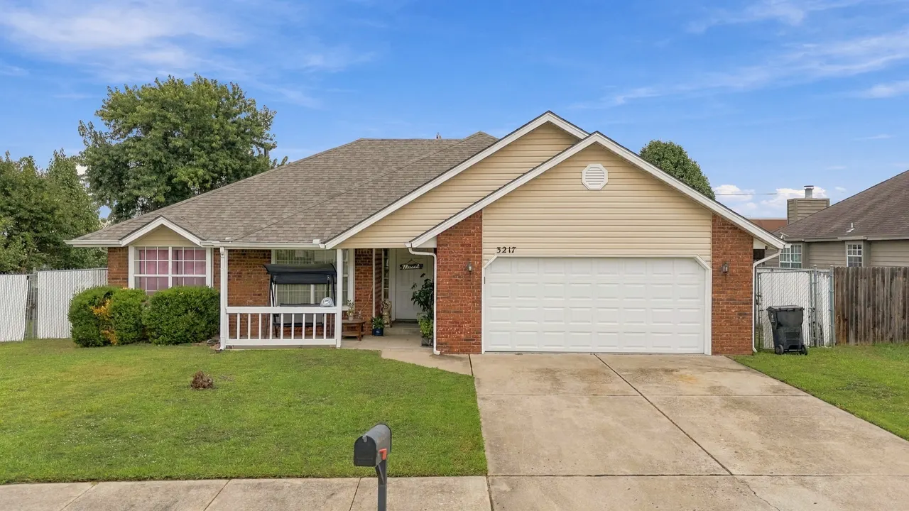 Front exterior — 3217 N 8th Place, Broken Arrow, OK 74012