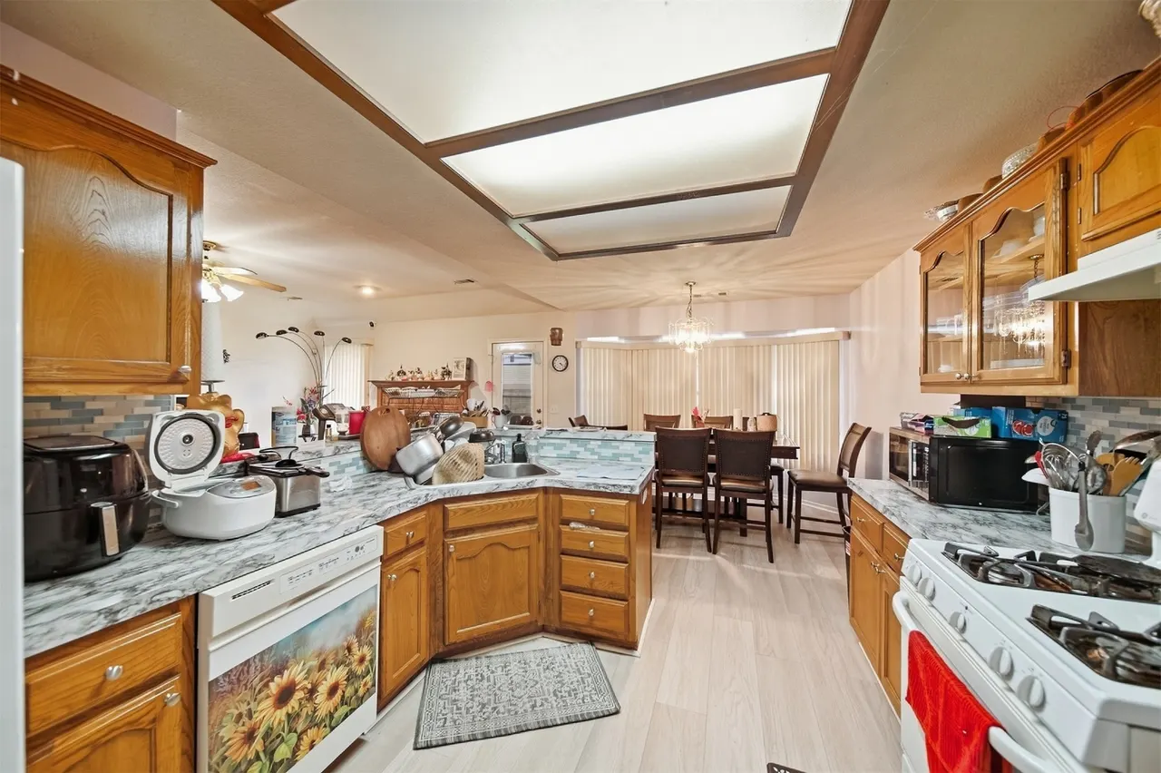Photo 13 — 3217 N 8th Place, Broken Arrow, OK 74012