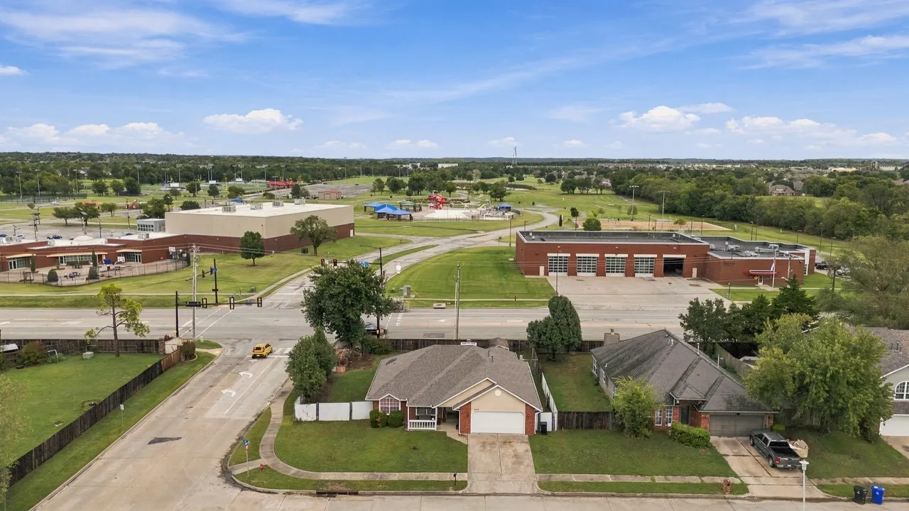 Photo 30 — 3217 N 8th Place, Broken Arrow, OK 74012