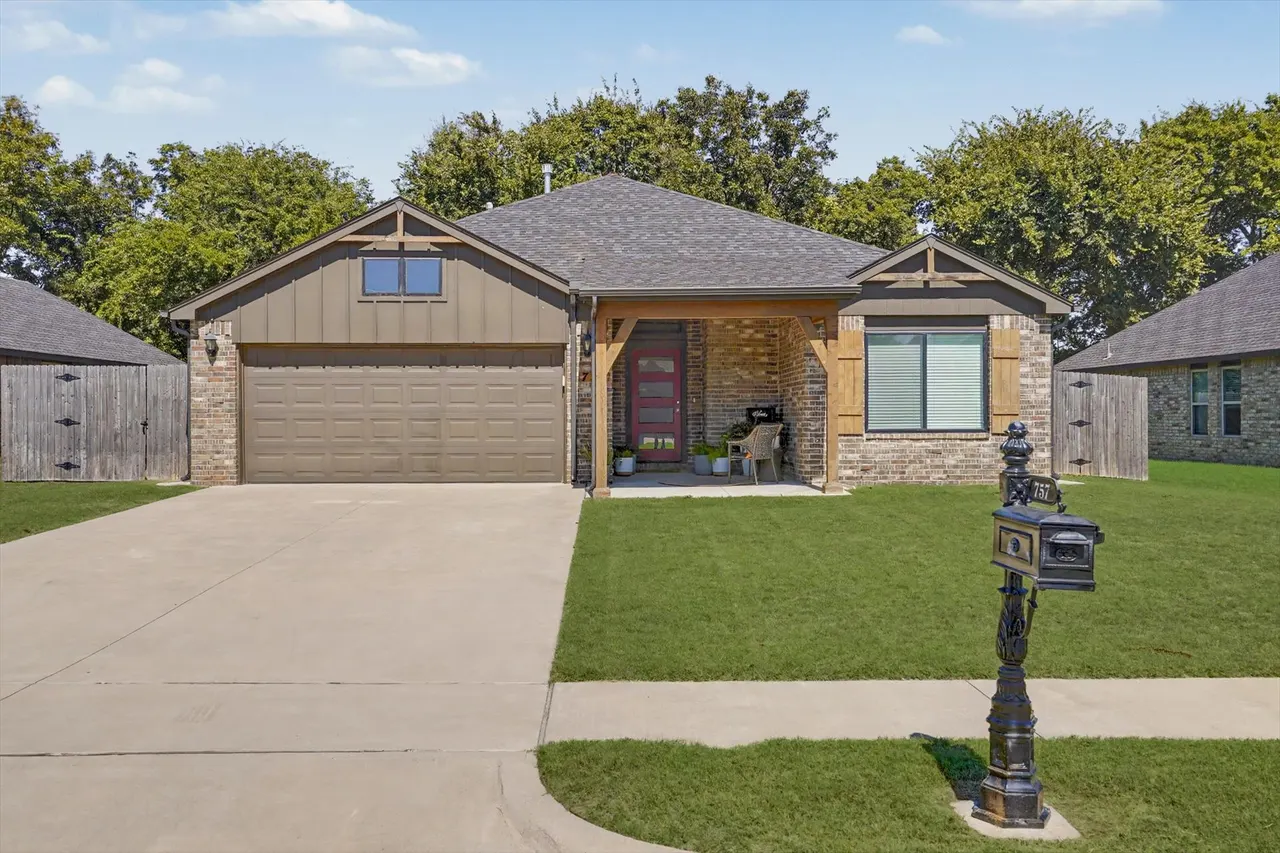 Photo 2 — 757 E 139th Place, Glenpool, OK 74033