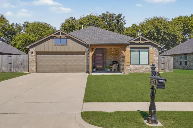 Photo 2 — 757 E 139th Place, Glenpool, OK 74033