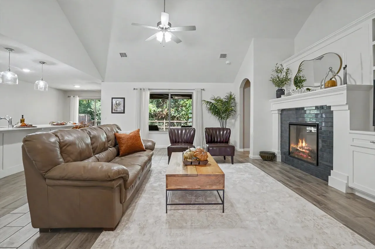 Photo 8 — 757 E 139th Place, Glenpool, OK 74033