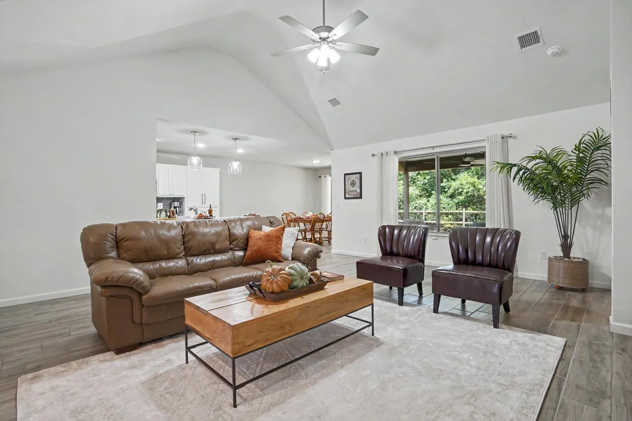 Photo 10 — 757 E 139th Place, Glenpool, OK 74033