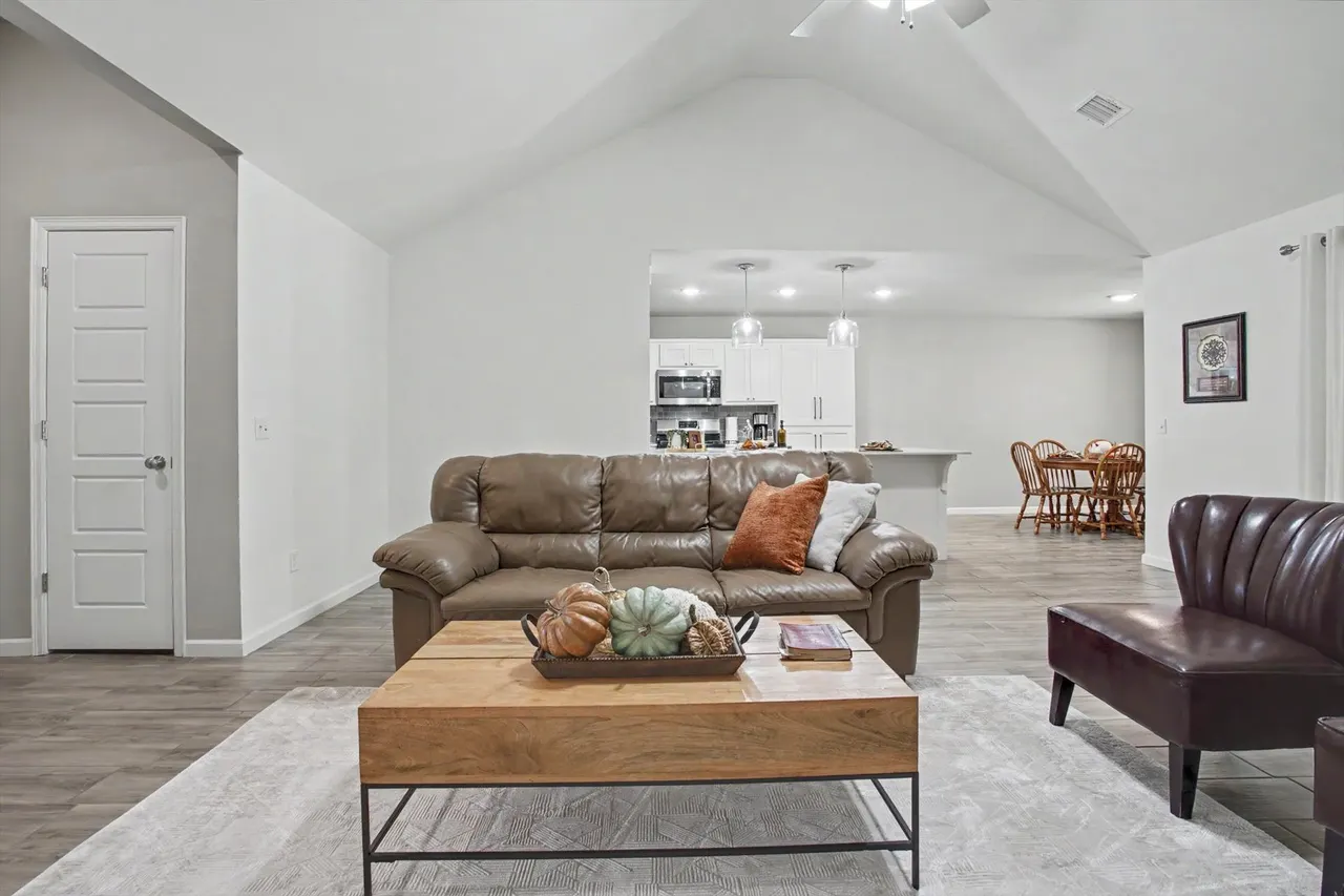 Photo 13 — 757 E 139th Place, Glenpool, OK 74033