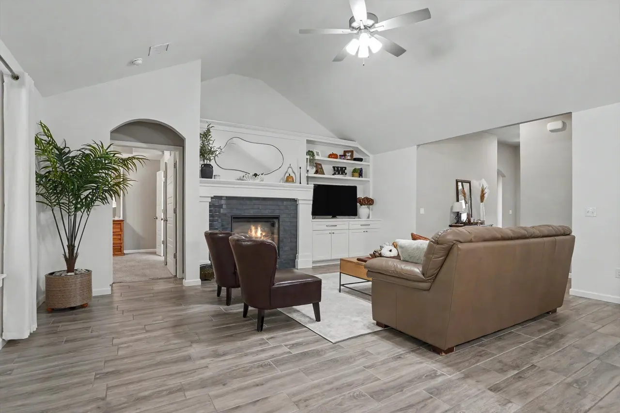 Photo 14 — 757 E 139th Place, Glenpool, OK 74033