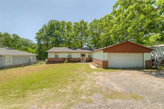 Photo 3 — 416888 E 1136, Checotah, OK 74426
