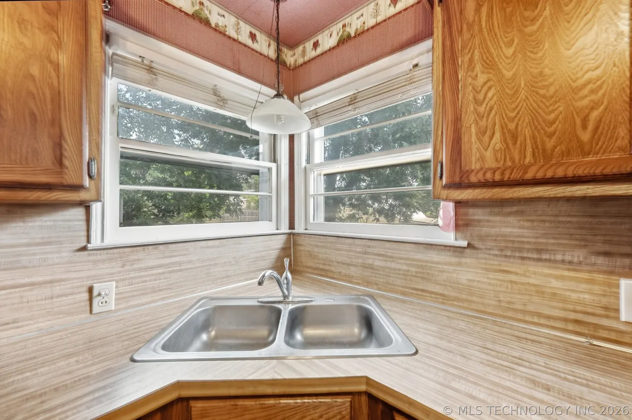 Photo 13 — 1117 Pin Oak Court, Sand Springs, OK 74063