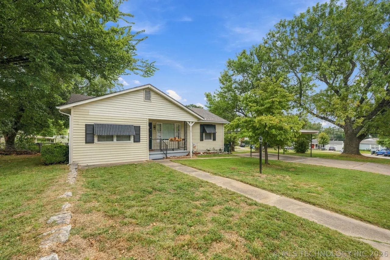 Photo 3 — 1117 Pin Oak Court, Sand Springs, OK 74063