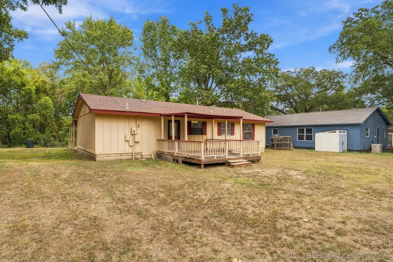Photo 26 — 205 W Ragan Street, Henryetta, OK 74437