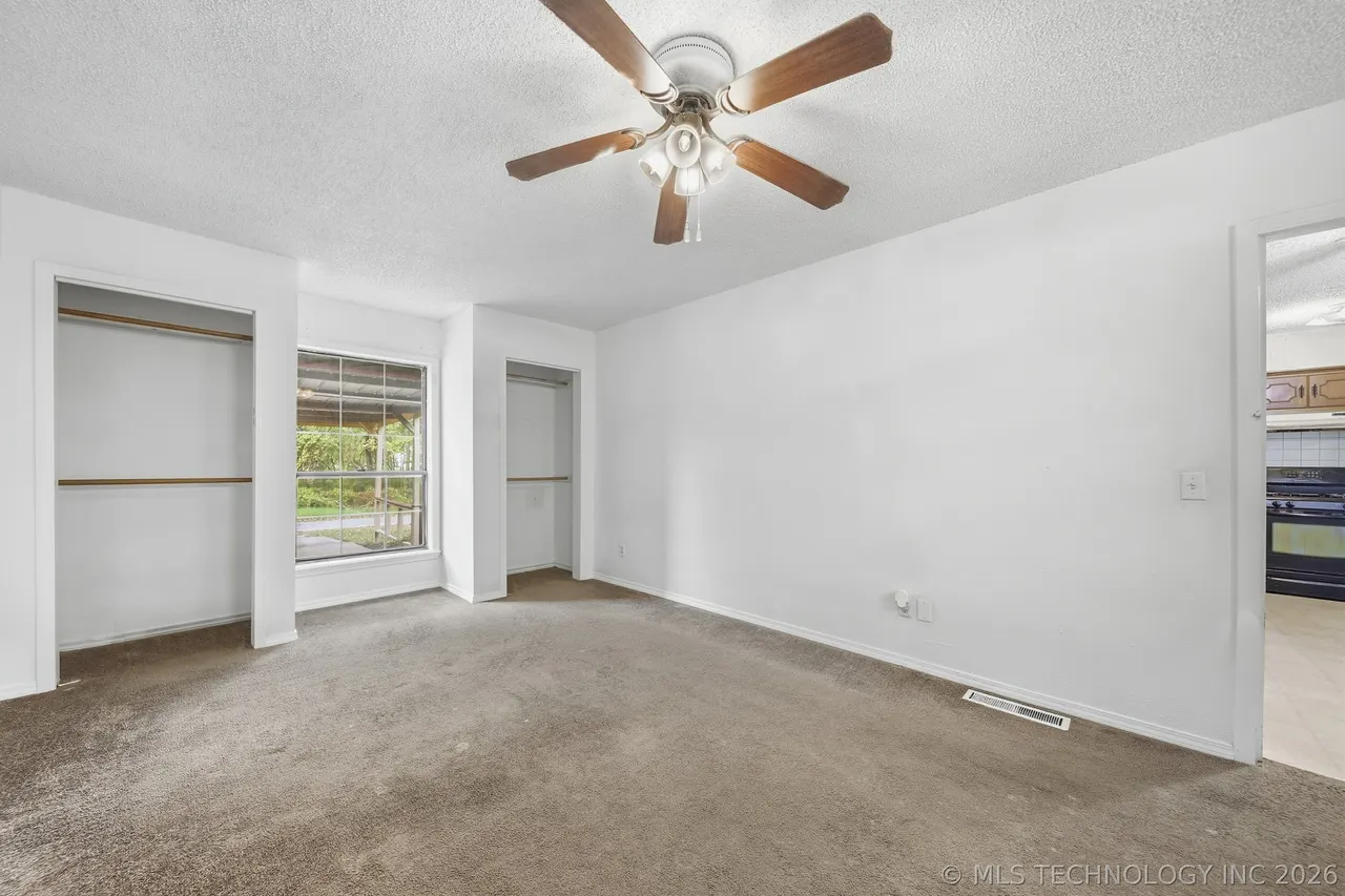 Photo 15 — 205 W Ragan Street, Henryetta, OK 74437