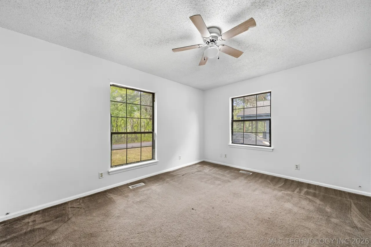 Photo 18 — 205 W Ragan Street, Henryetta, OK 74437