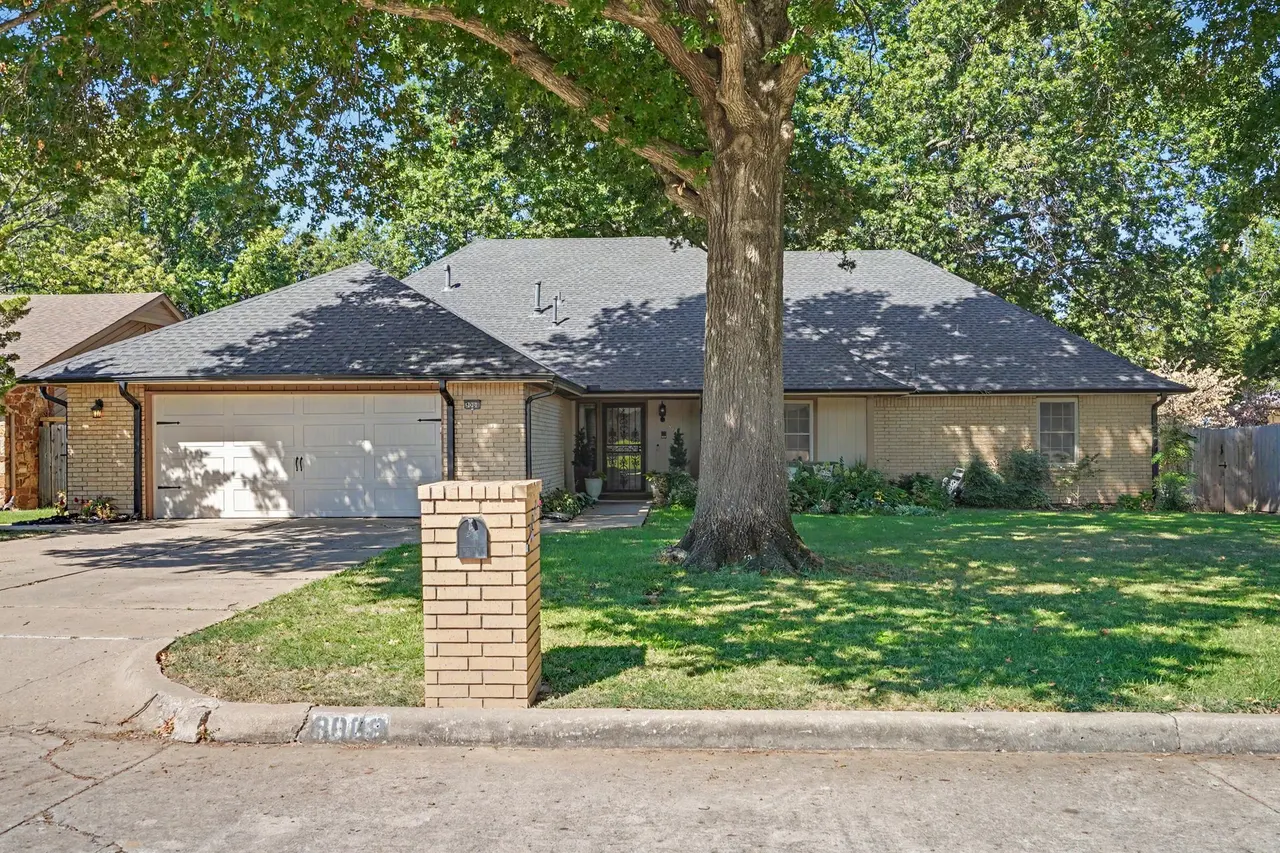 Front exterior — 8008 S Lakewood Avenue, Tulsa, OK 74136