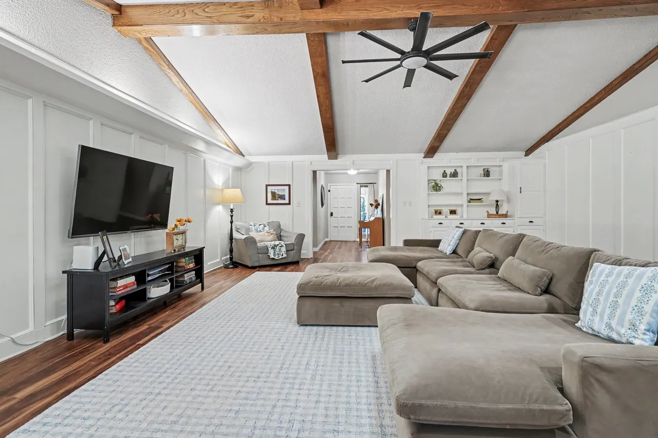 Photo 6 — 8008 S Lakewood Avenue, Tulsa, OK 74136