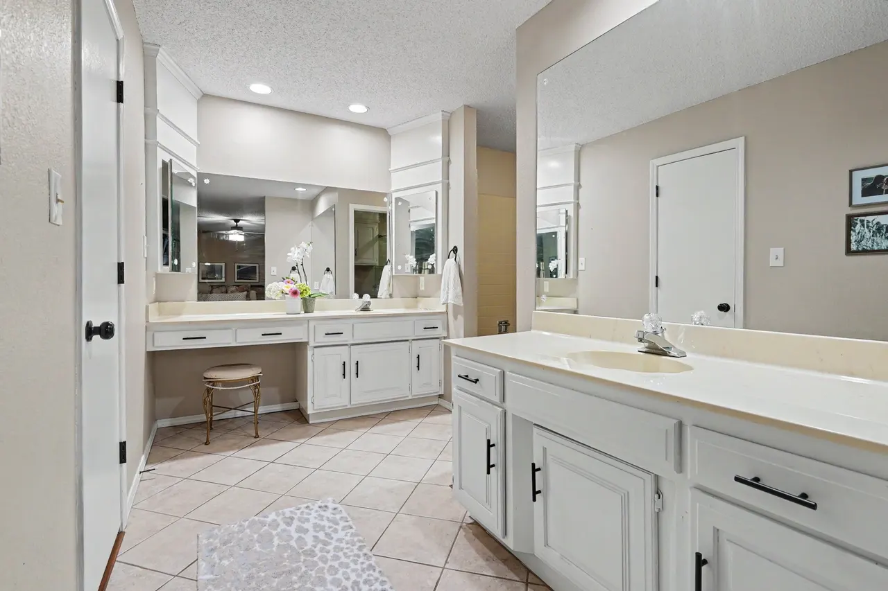 Photo 21 — 8008 S Lakewood Avenue, Tulsa, OK 74136