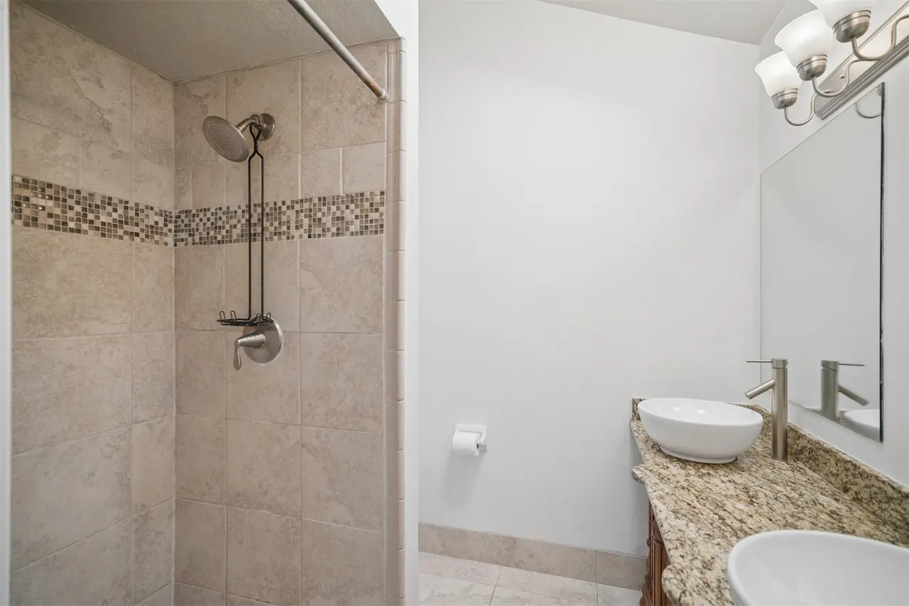 Photo 32 — 7859 S 69th East Avenue, Tulsa, OK 74133