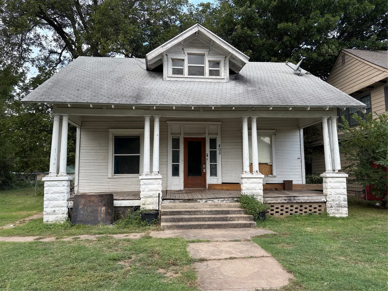 Front exterior — 405 S Chickasaw Avenue, Bartlesville, OK 74003