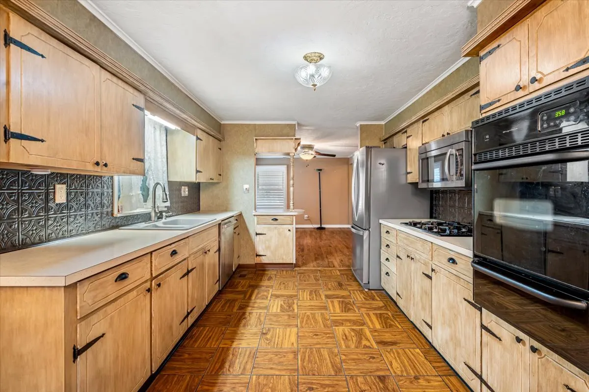 Photo 11 — 13723 E 56th Street N, Owasso, OK 74055