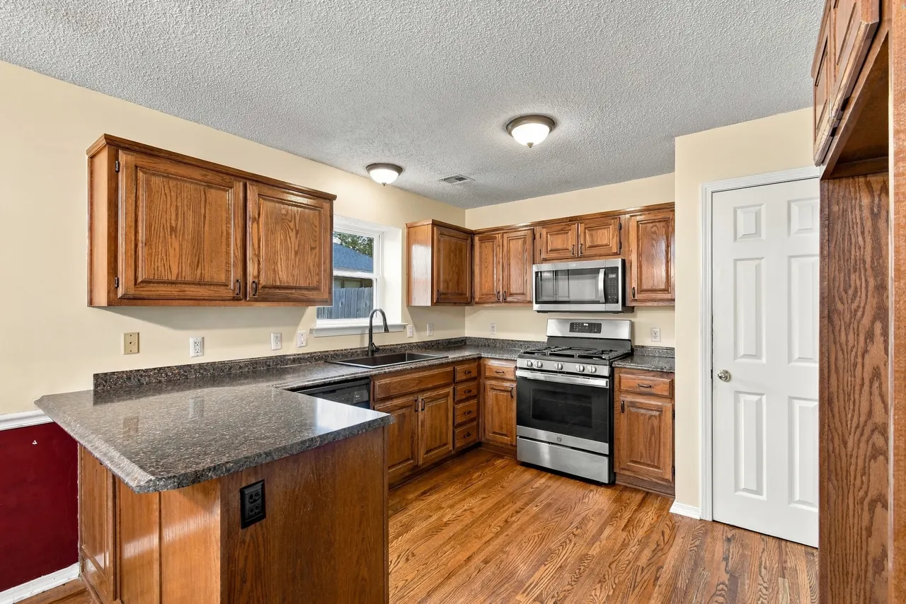 Photo 12 — 12504 E 82nd Place, Owasso, OK 74055