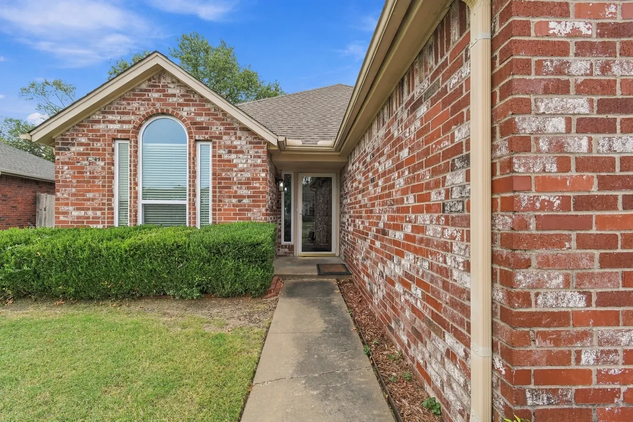 Photo 5 — 12504 E 82nd Place, Owasso, OK 74055