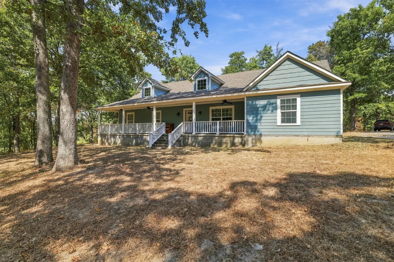 Photo 2 — 3191 N Big Valley Road, Mead, OK 73449
