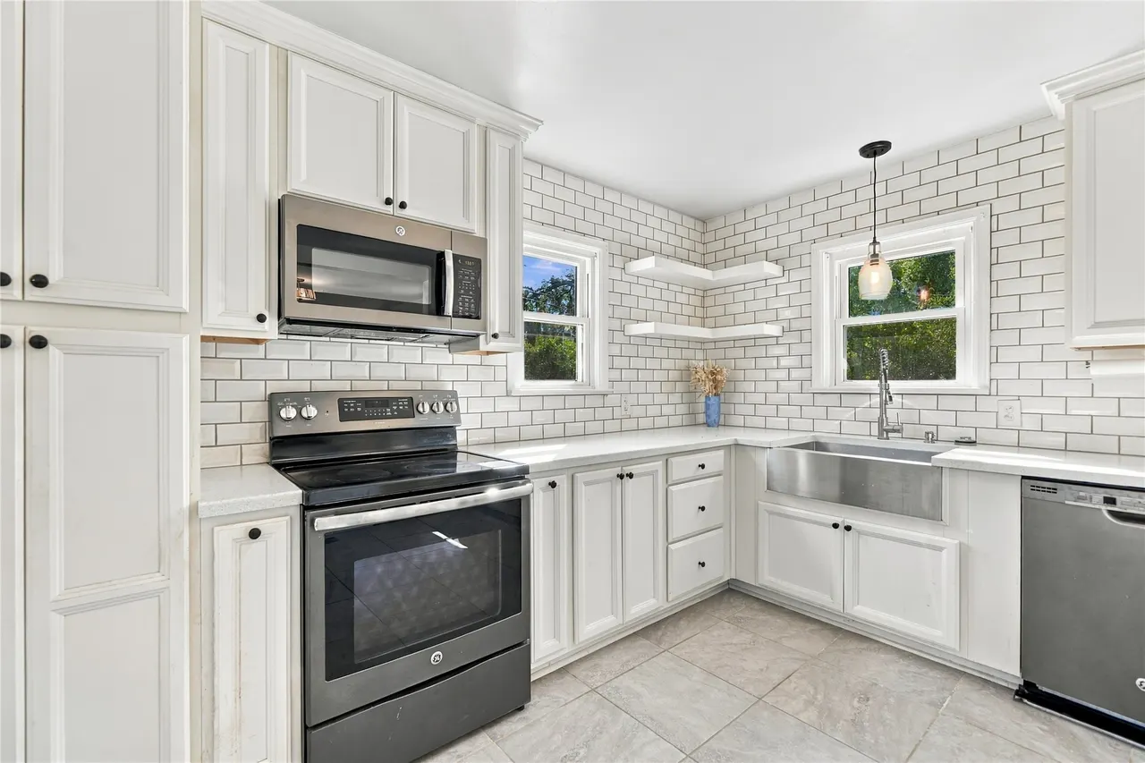 Photo 9 — 737 S Pittsburg Avenue, Tulsa, OK 74112