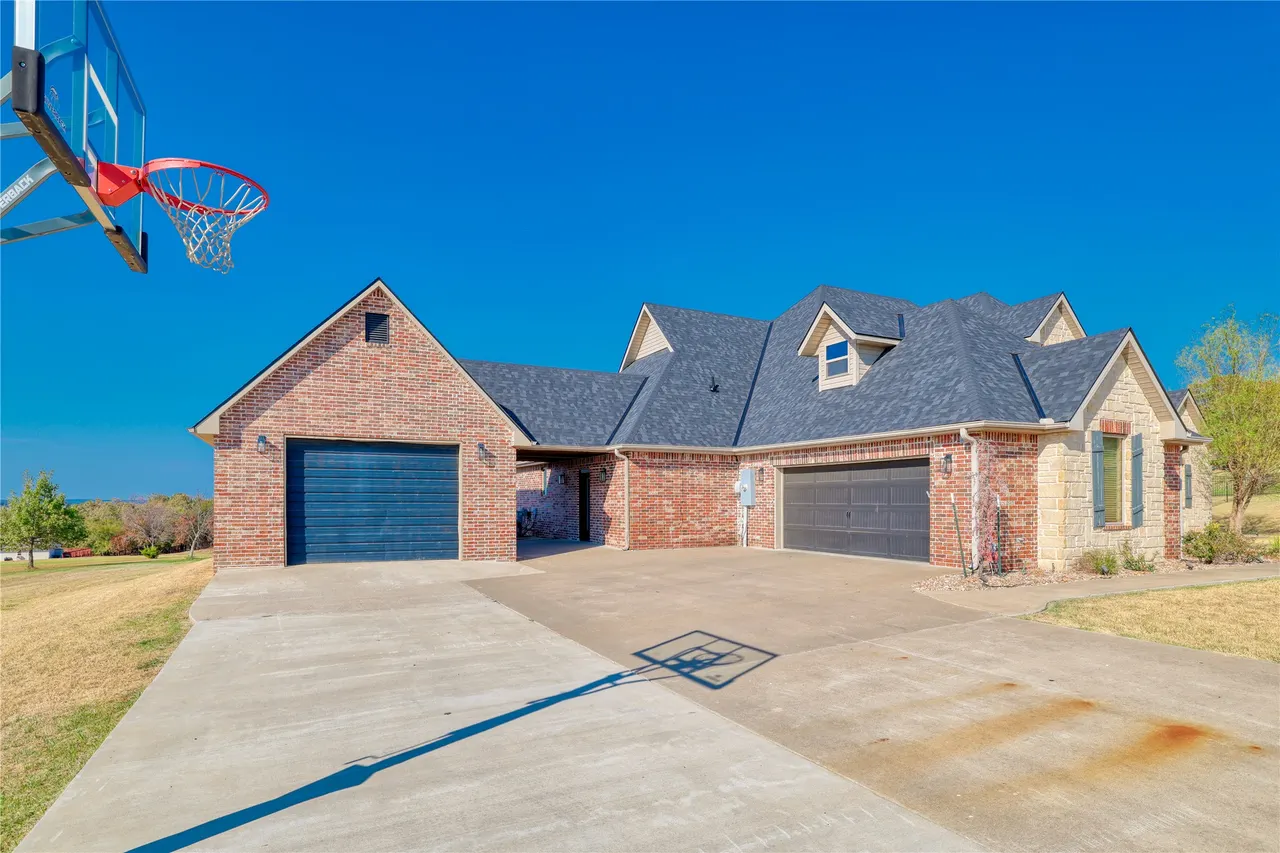 Photo 4 — 905 Summit Ridge, McAlester, OK 74501