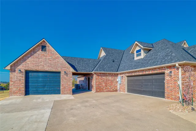 Photo 5 — 905 Summit Ridge, McAlester, OK 74501