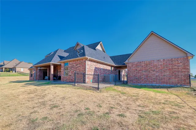 Photo 8 — 905 Summit Ridge, McAlester, OK 74501