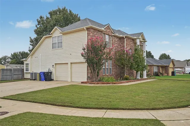 Photo 3 — 5412 S Narcissus Avenue, Broken Arrow, OK 74011