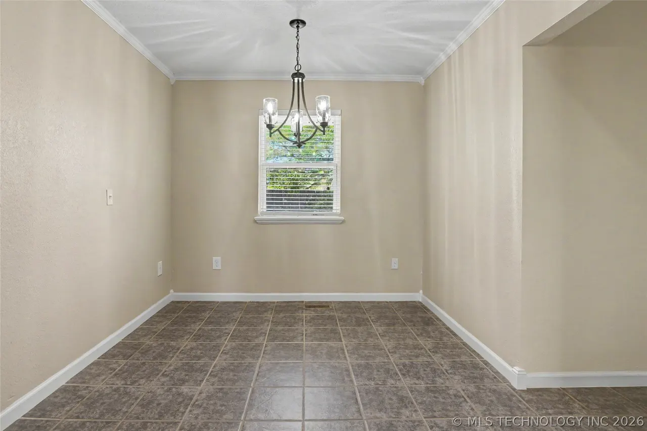 Photo 11 — 122 Lakeview Drive, Mannford, OK 74044